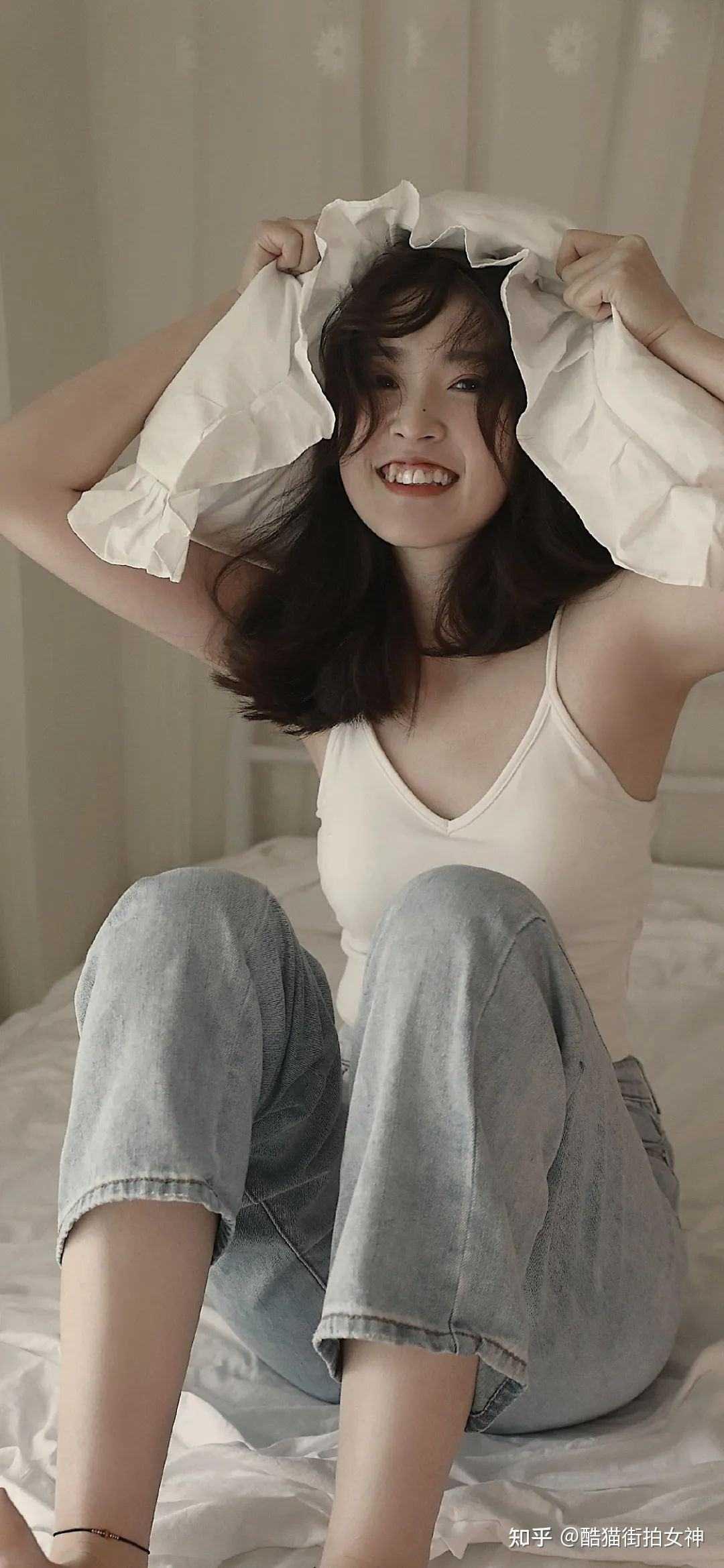 抚琴是什么意思