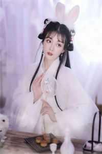 用魔法打败魔法用英语怎么说